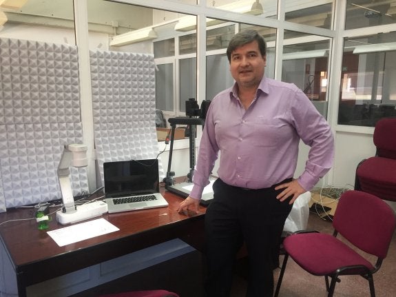«Explicar en Youtube permite que cada alumno lleve su propio ritmo»