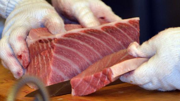 Dos personas intoxicadas en Málaga y Torremolinos por el consumo de atún fresco