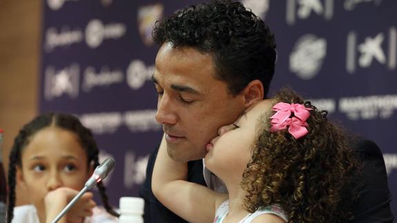 «Mi mujer dejó de vivir su vida para vivir la mía; ahora quiero vivir su sueño»