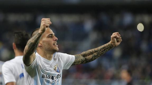Sandro celebra el gol marcado frente al Barcelona.