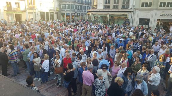 Asistentes a la concentración esta tarde.