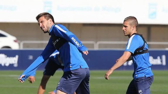 Camacho y Keko, en un entrenamiento en estos días.