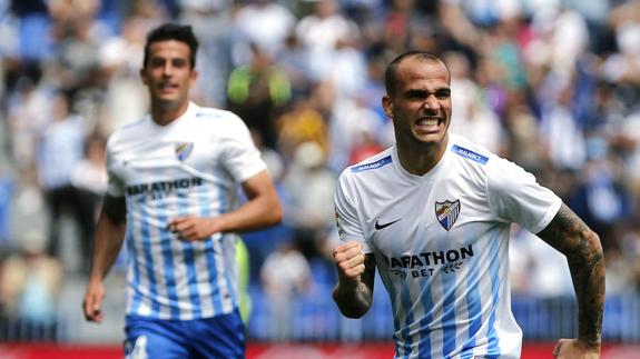 Sandro celebra su gol ante el Valencia. 