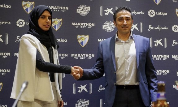 Hamyan Al-Thani y Contreras, en la presentación. :: malagacf.com