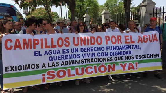 La Junta no ofrece soluciones inmediatas a la falta de agua potable en Campillos