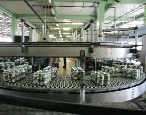 PRODUCCIÓN. Interior de la fábrica de Málaga. / SUR