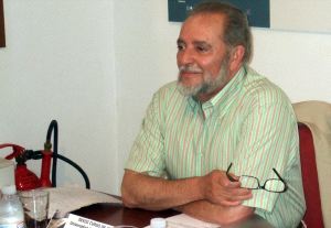 La ponencia de Julio Anguita abre los XXVIII Cursos de Verano de la UCA en San Roque