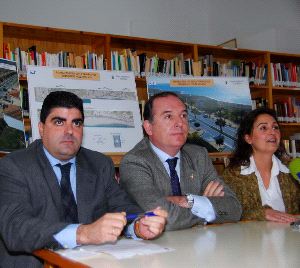 OBRAS. Morales, Delgado y Ruiz presentaron el proyecto. / E. G.