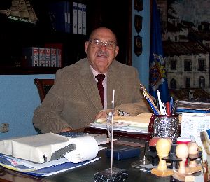 ASISA. El delegado de Asisa en Melilla, Enrique Remartínez. / SUR