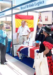 CONTENIDO. Hubo un total de 51 stands de colectivos extranjeros.