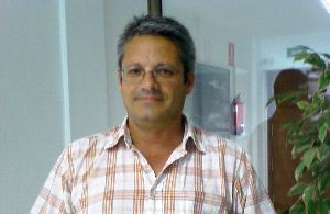 Fernando Mata, portavoz vecinal de la calle Magallanes: «Estamos creando una asociación para defendernos»