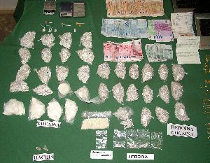 MATERIAL. El revuelto mezcla cocaína y heroína. / SUR