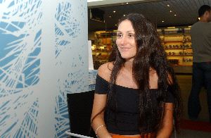 Clara Montes homenajea a Carlos Cano en la Luna Mora de Guaro