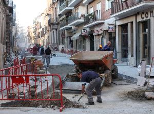 Continúan los trabajos en la calle Lucena