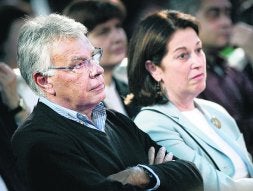 El matrimonio en un mitin preelectoral antes de las últimas elecciones. / EL CORREO