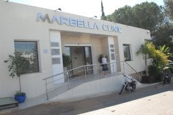 Un juez condena a indemnizar a una paciente víctima del falso cirujano plástico