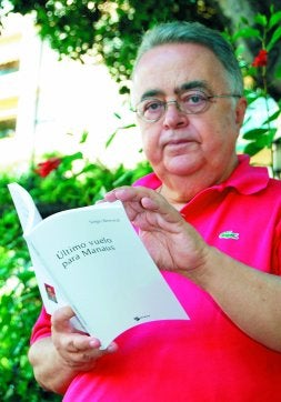 Sergio Berrocal, escritor y periodista: «España vivió una revolución única en los años 80»