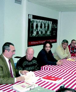 TOMA DE CONTACTO. Imagen de la reunión. / SUR