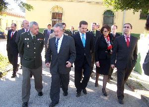 VISITA. La presencia de un nuevo ministro en Melilla en los últimos meses no ha pasado desapercibida en los foros políticos. / SUR