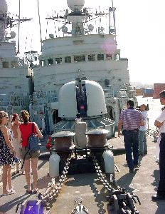 FUERZAS. La Armada envió a Melilla a la corbeta Vencedora durante el conflicto. / SUR
