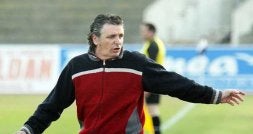 Varios entrenadores han establecido contactos para acercarse a la Balona