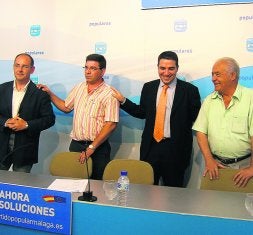 El PP gobernará con IU en Torrox tras la reunificación del centro derecha