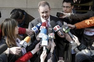 El presidente de la asociación del Yak-42, Miguel Ángel Sencianes, en la Audiencia Nacional, en 2009. ::
EFE