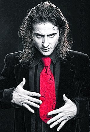 De izquierda a derecha, el malagueño Sergio Aranda, Laura Vital y el guitarrista Cañizares. A la derecha, la bailaora Belén Maya.