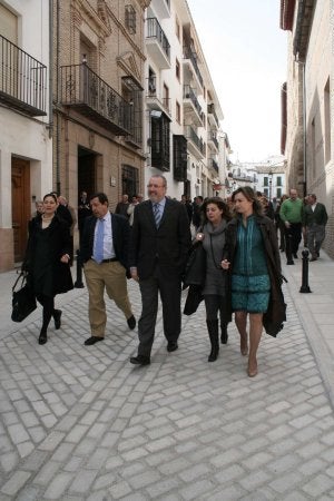 Antequera abre al tráfico Encarnación y Santiago
