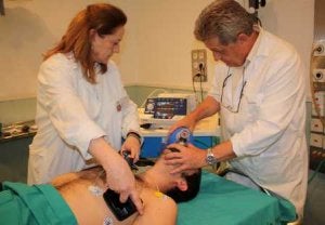 El Clínico atenderá en menos de un minuto a pacientes en parada cardiaca