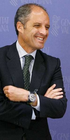 Francisco Camps, en un acto institucional en mayo pasado. ::
REUTERS