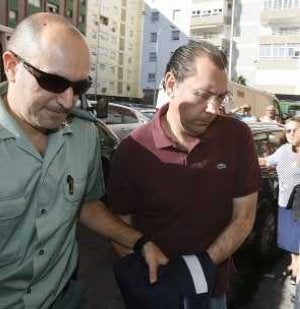 Jiménez, en su primera comparecencia en los juzgados de Cádiz. ::
F. J.