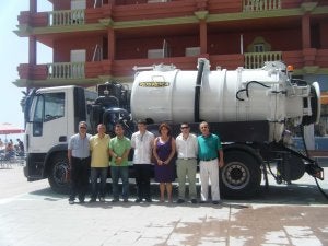 El camión se destinará al mantenimiento del alcantarillado pero también servirá para el baldeo. ::
M.P.