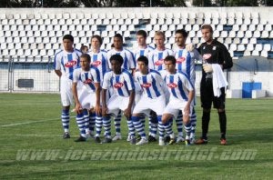 Javi Chico es el único jugador de los tres equipos que ha jugvado de titular las 19 jornadas. ::
SUR