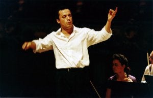 El director Marco Guidarini. ::
SUR