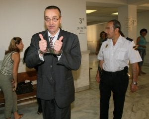 El abogado M. E. R., ahora exculpado, en una imagen tomada en 2007, cuando fue arrestado. ::                             A. SALAS