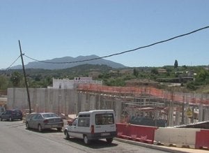 Los trabajos arrancaron en septiembre y solamente se ha levantado parte de la estructura. ::
J. J. B.