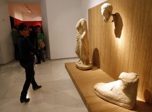 'Génesis de una colección' abrió sus puertas en el Palacio Episcopal a principios de diciembre de 2011. ::                             CARLOS MORET. ARCHIVO