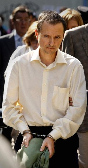 Bretón, en una de las reconstrucciones del caso. ::
SUR