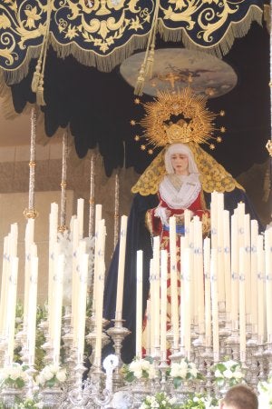 Flagelación y Estrella siembran devoción por las calles de La Línea
