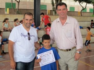 Sesenta niño han participado en el primer campamento urbano del CEIP Constitución