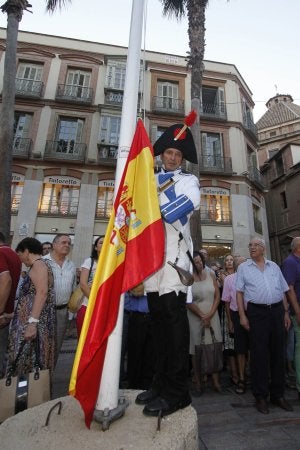 El izado de la bandera fue uno de los actos principales. A. Cabrera