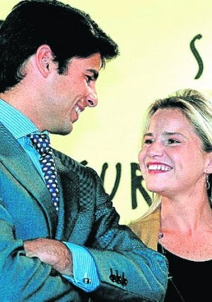 Fran Rivera y Eugenia. :: EFE