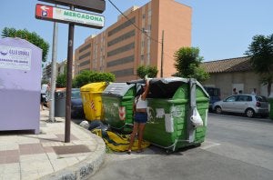 La huelga en la recogida de basuras empezará el 17 de diciembre. :: E. C..