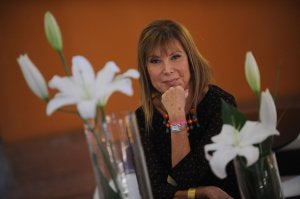Pilar Eyre presentó ayer 'La reina de la casa' en Fnac Marbella y hoy lo hará en Fnac Málaga. :: Fernando Gómez