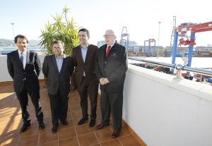 El responsable de Noatum, Miguel Ángel Heredia, Mario Jiménez y José Sánchez Maldonado.:: Salvador Salas