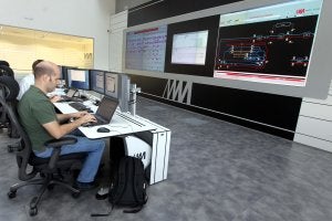 Centro de operaciones del metro de Málaga, en las instalaciones de la sociedad concesionaria, junto a Los Asperones. :: Carlos Moret