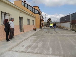 Fase final de las obras en la calle Calpe. ::
SUR