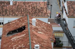 Filtraciones de agua dañaron la estructura de la cubierta hundida
