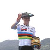 Remco Evenepoel dice bat, bi eta hiru